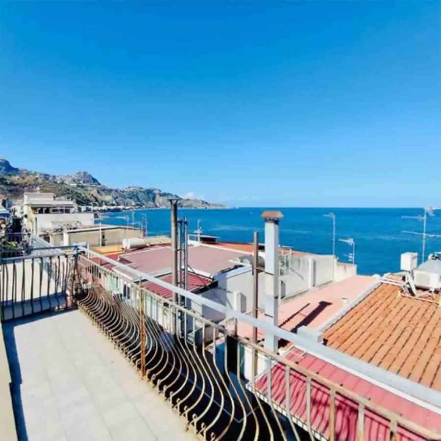 Naxos 101 Apartment A Due Passi Dal Mare جيارديني ناكسوس المظهر الخارجي الصورة